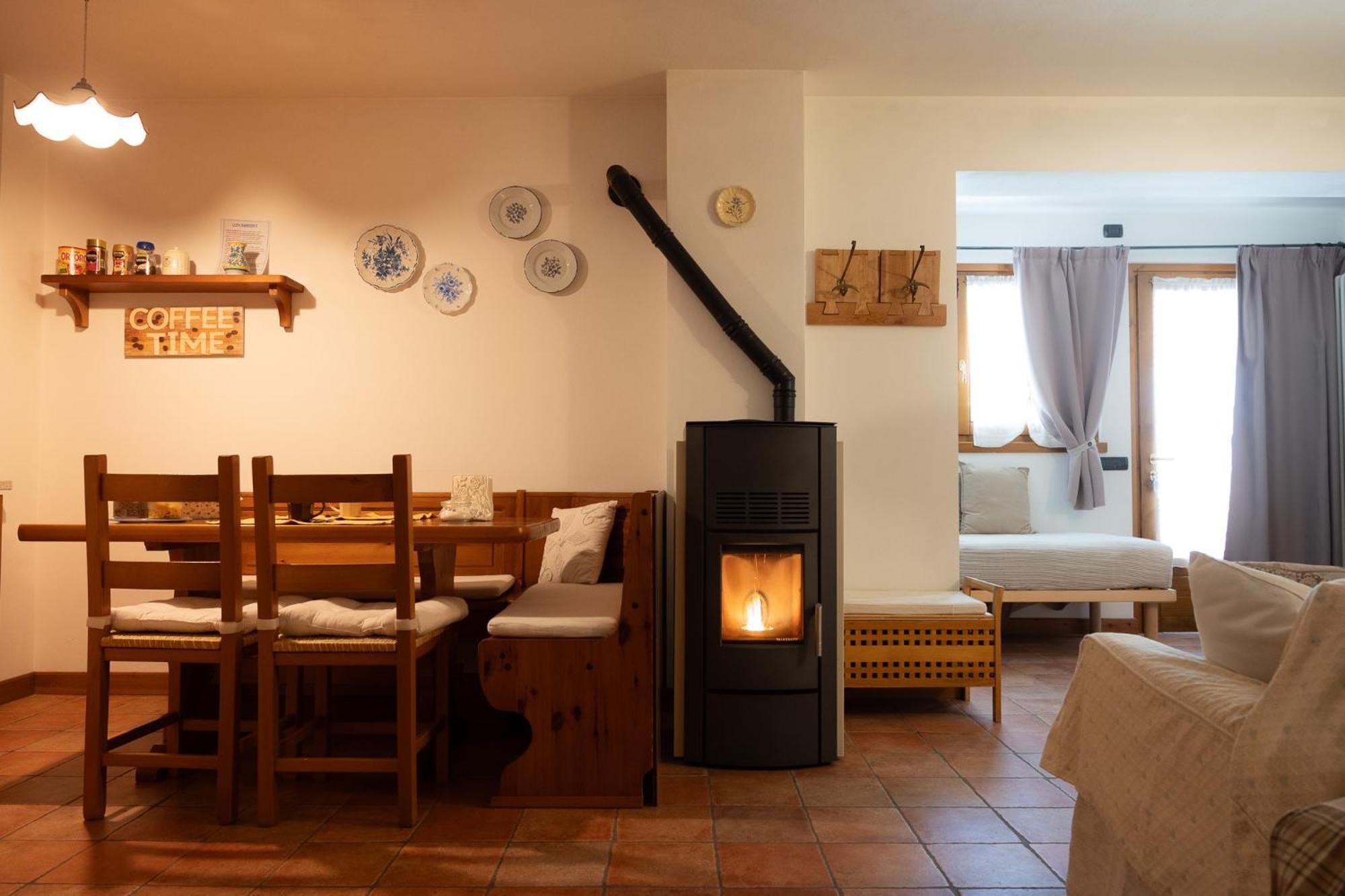Baita De Eliseo B&B Valdisotto Exteriör bild