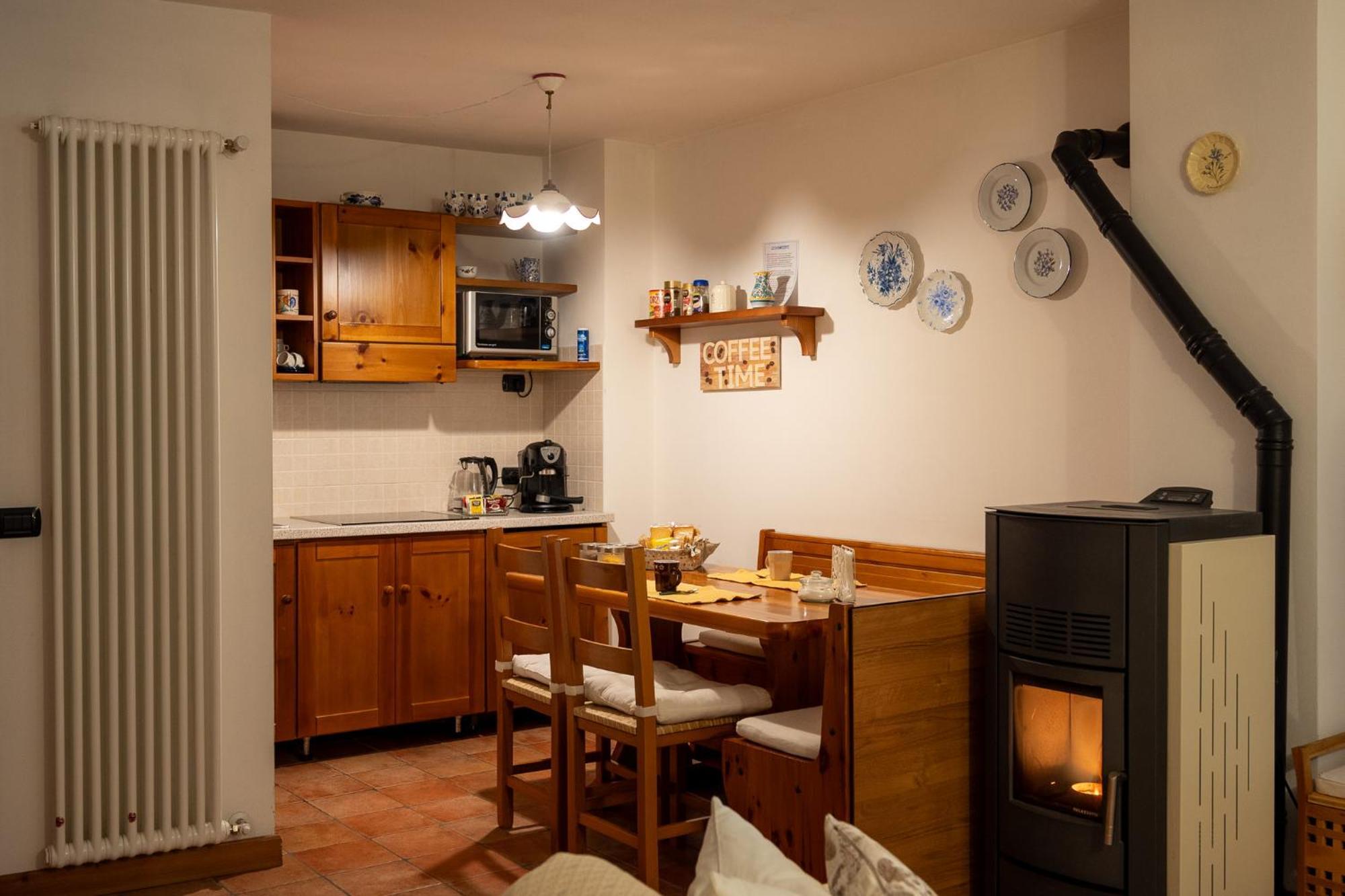 Baita De Eliseo B&B Valdisotto Exteriör bild