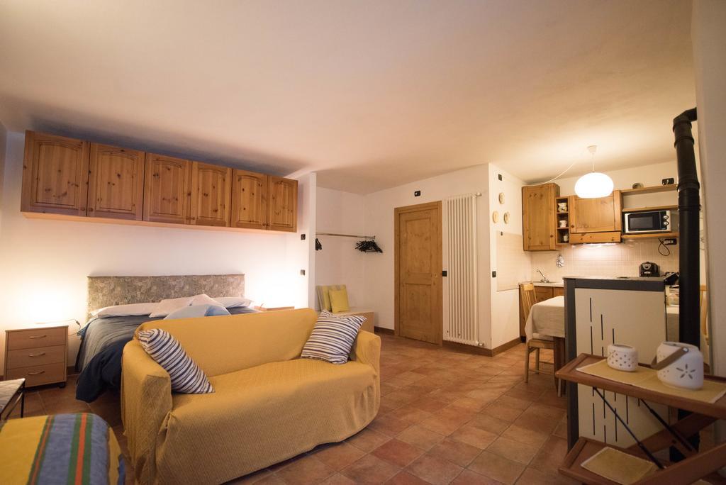 Baita De Eliseo B&B Valdisotto Exteriör bild
