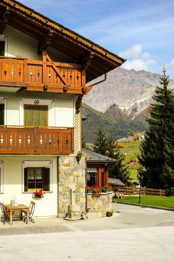 Baita De Eliseo B&B Valdisotto Exteriör bild